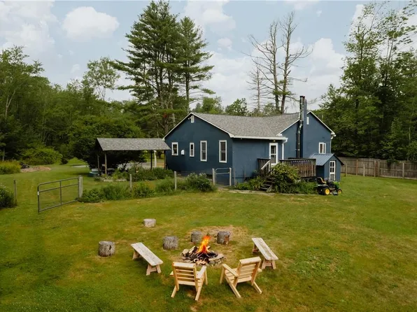 19 Willow Street, Mountain Dale, NY 12763