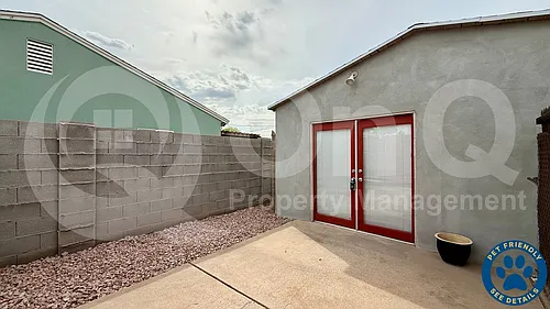 1209 W Indianola Ave #B Photo 1