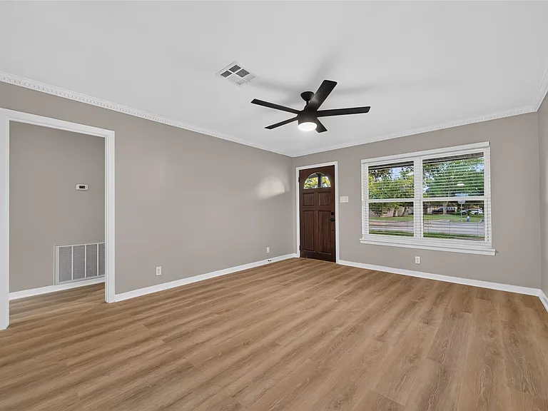 9614 Hammerly Blvd — Photo 11