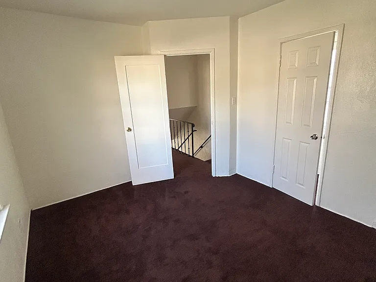 4333 8th Ave — Photo 8