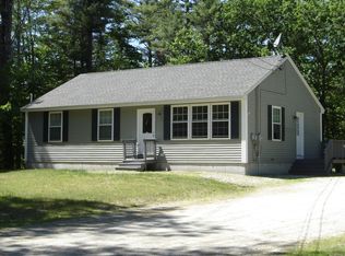 14 Kelly Ln, Raymond, ME 04071