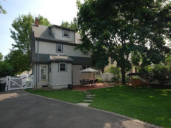 5th image of 55 Nassau Blvd