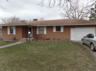 89 W 5th St, Cottonwood, MN 56229
