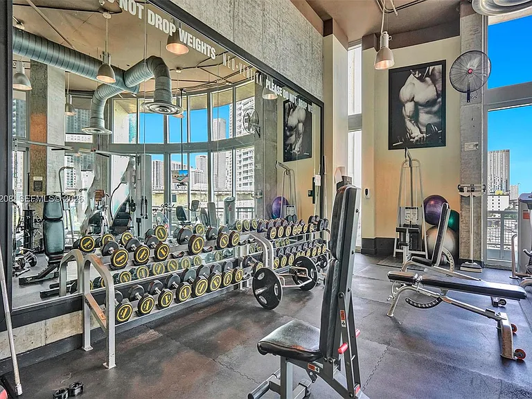 690 SW 1st Ct #Penthouse I12 — Photo 31