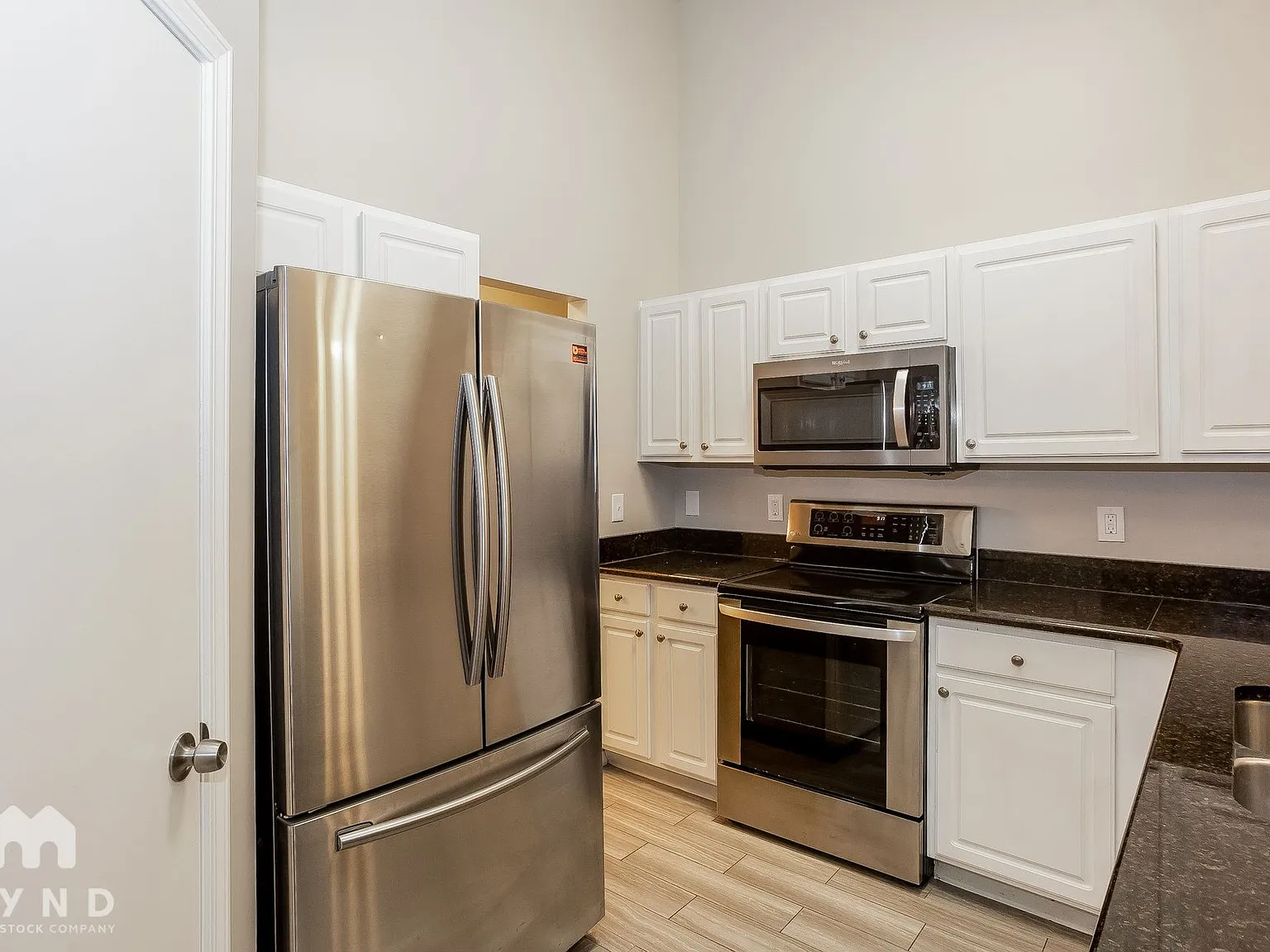 3 bed, 2.0 bath, 1509 sqft, $1,945 — Photo 4