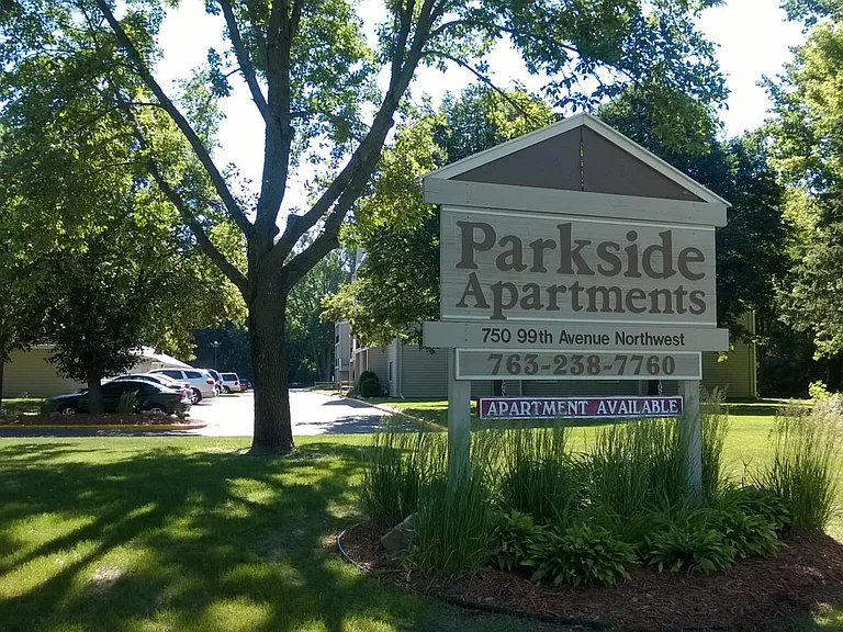 Parkside Apartments — Photo 2