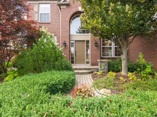 7164 Millrock Ave, Shelby Township, MI 48317