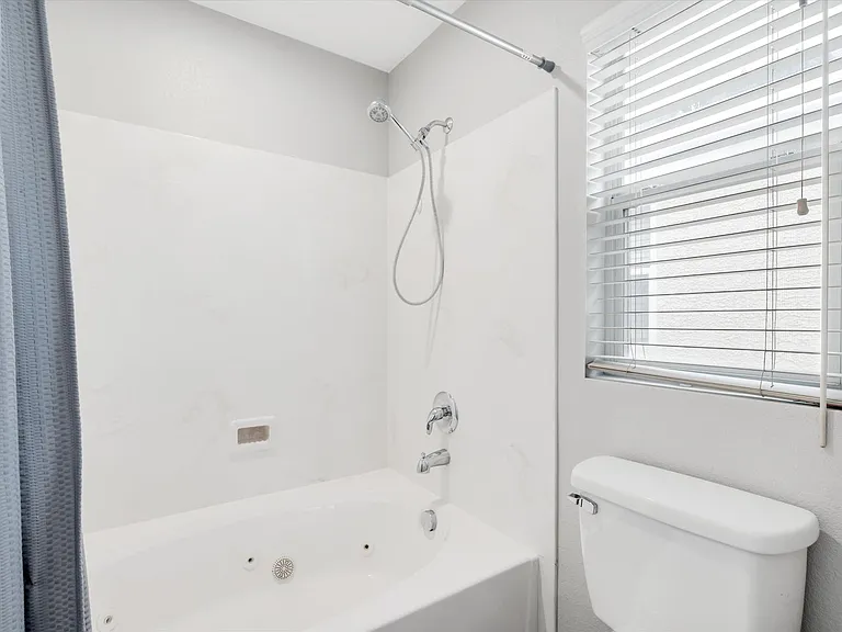 1542 Evening Spirit Ave — Photo 9