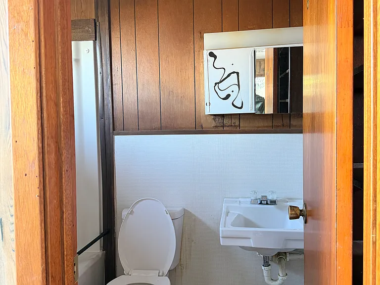 1265 N Commercial St #7 — Photo 10