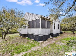 16 La Bahia St, Wimberley, TX 78676