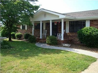 3rd image of 109 Sunset Dr