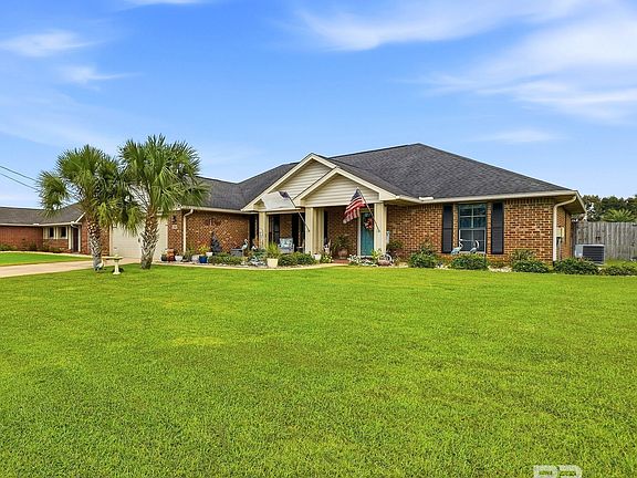 3rd image of 33603 Fieldstone Ln