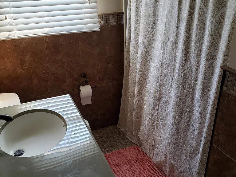 1250 Bay Ave #2 — Photo 7