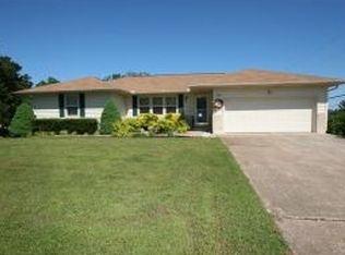 100 N Maple St, Blue Eye, MO 65611