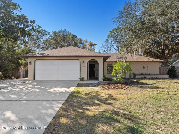 11272 Portsmouth St, Spring Hill, FL 34609