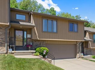 1012 Arbor Ridge Cir, Council Bluffs, IA 51503