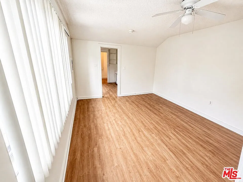 Studio, 1.0 bath, 500 sqft, $1,675 — Photo 2