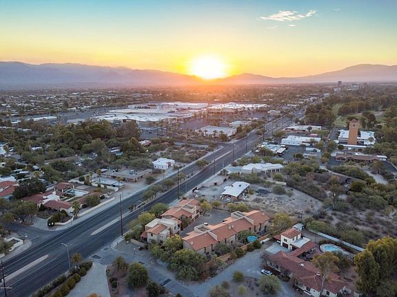 3rd image of 130 S Placita Colonia Solana