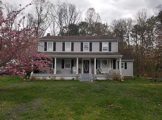 10541 Courtney Rd, Glen Allen, VA 23060