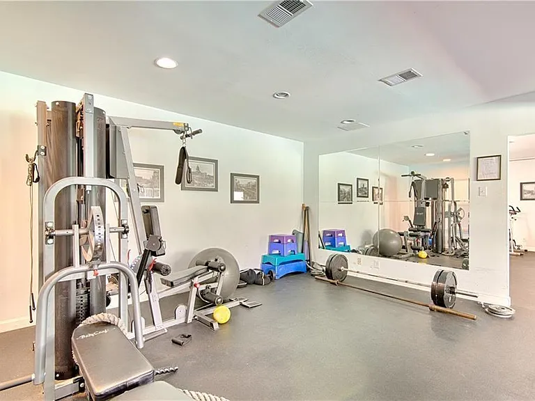 2020 S Congress Ave #1313 — Photo 3