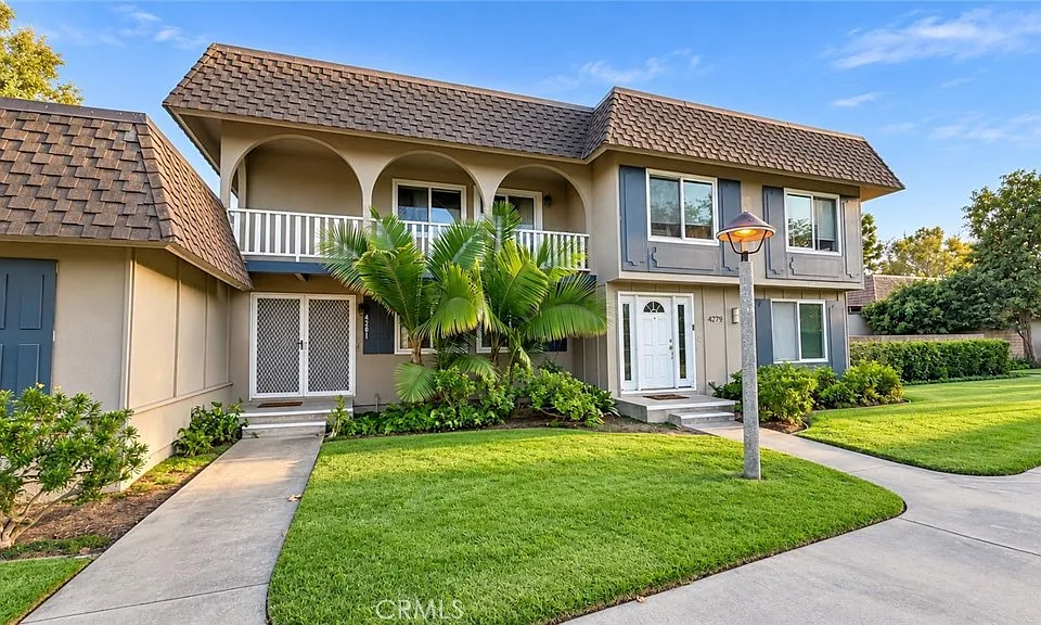 4281 Dina Ct