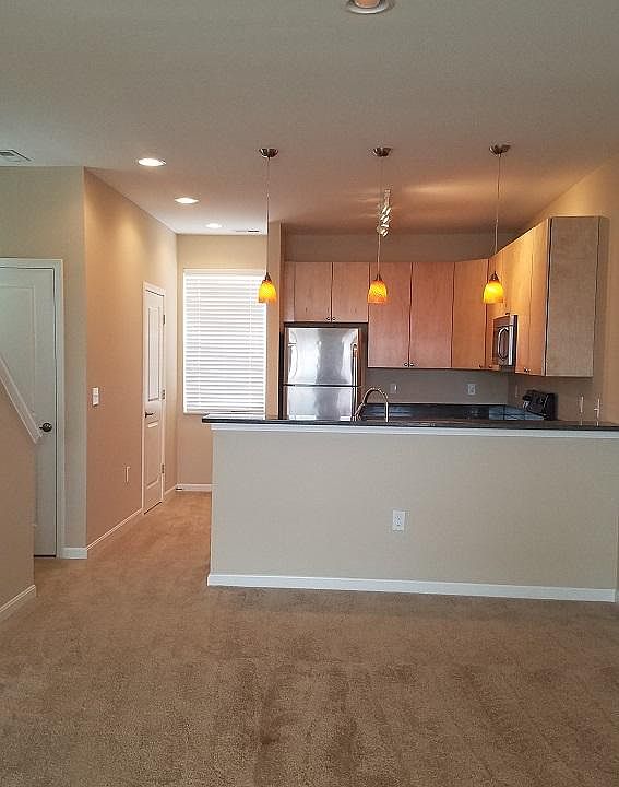 2nd image of 1401 Chesapeake Ave #2BRTHA