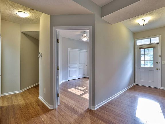 4th image of 4265 Fontenay Dr