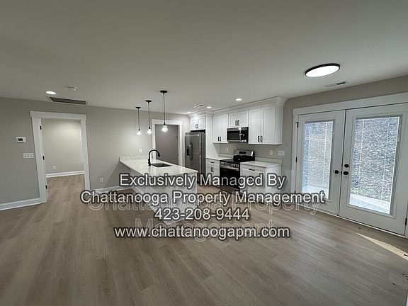 4th image of 3614 Parkway Dr