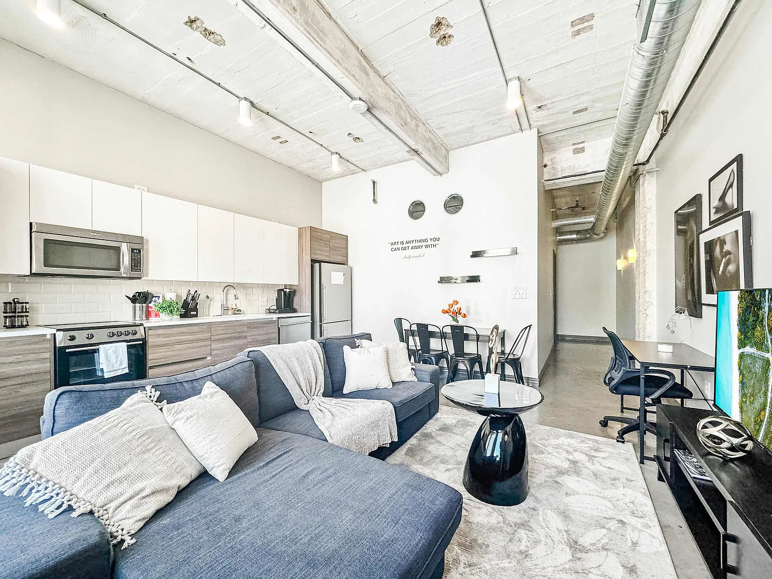 2 bed, 2.0 bath, $3,434 — Photo 2