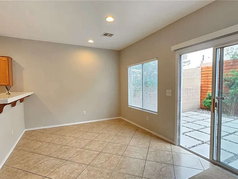 266 Echo Dell Ct — Photo 8