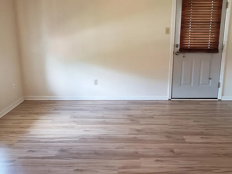 489 Penny Ln — Photo 14