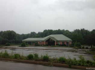 37451 Ecorse Rd, Romulus, MI 48174