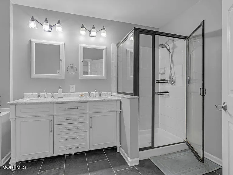 196 Shinnecock Dr — Photo 18