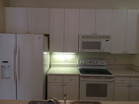 3rd image of 5929 Ludington Dr