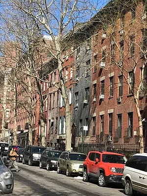 Rented by Chartwell Manhattan Realty | media 29