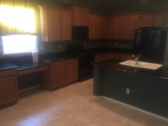 5th image of 4437 N Jackson Ct