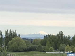 81 Coral Dr, Sequim, WA 98382