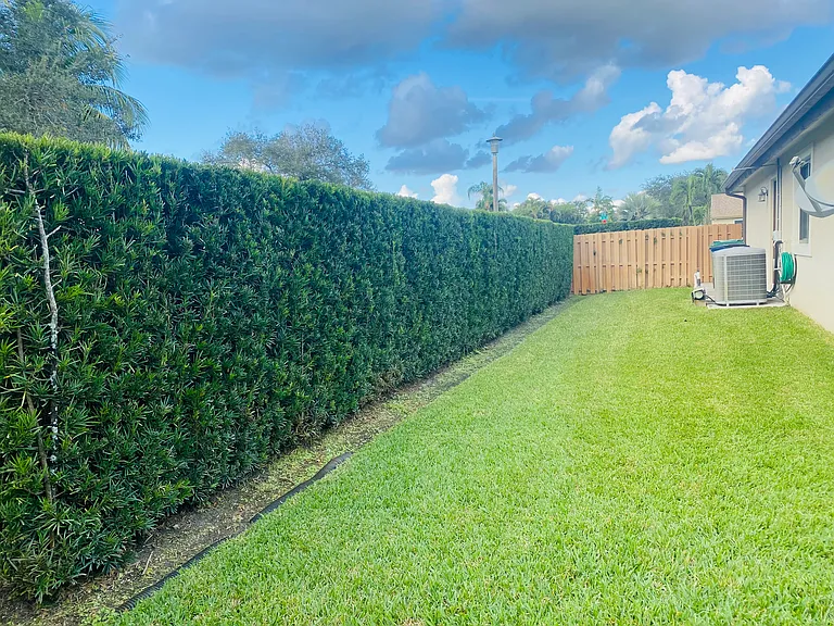 11798 SW 51st Ct — Photo 28