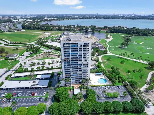 2400 Presidential Way APT 1206, West Palm Beach, FL 33401