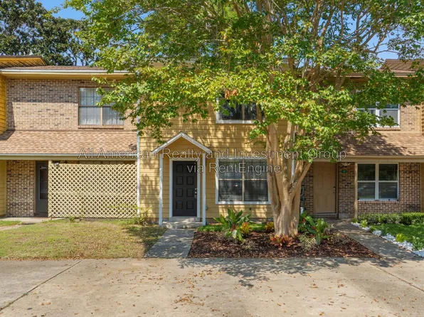 217 Oak St SE #C, Fort Walton Beach, FL 32548