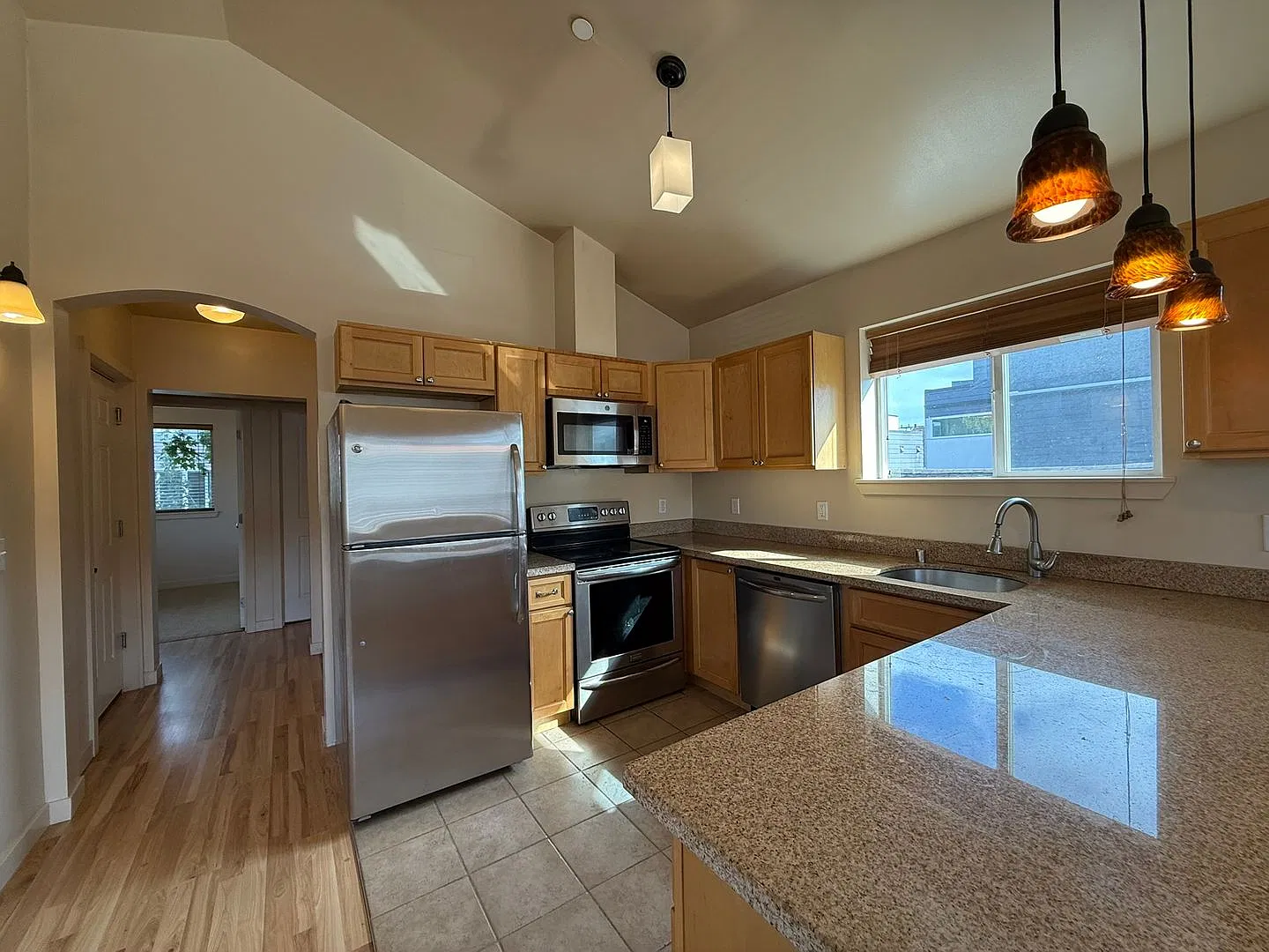 3304 Claremont Ave S — Photo 3