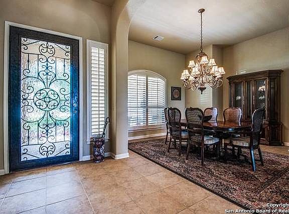 4th image of 3319 Medaris Ln