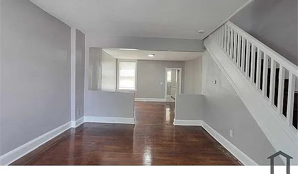 1900 Griffis Ave — Photo 2