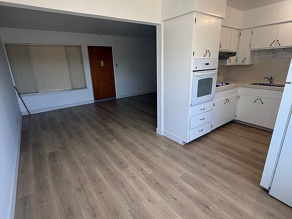 4th image of 420 Maple Ave APT 6