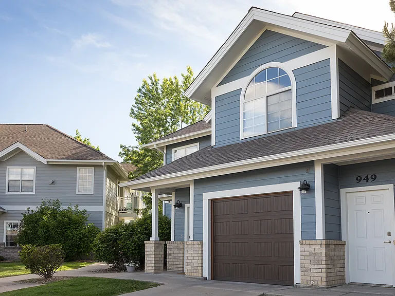 Apartment homes in a quiet residential neighborhood of Centennial, CO
