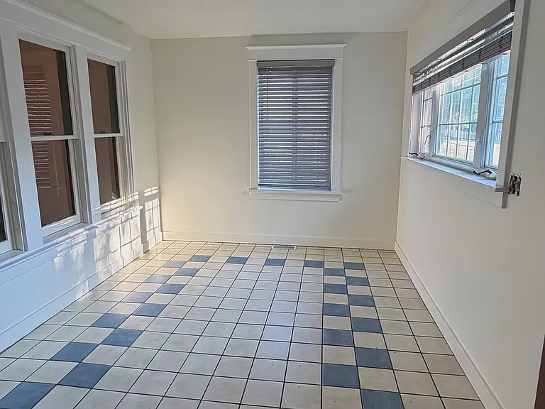 1037 S 33rd St #2 — Photo 3