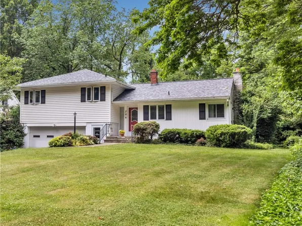 206 Rye Rd, Rochester, NY 14626