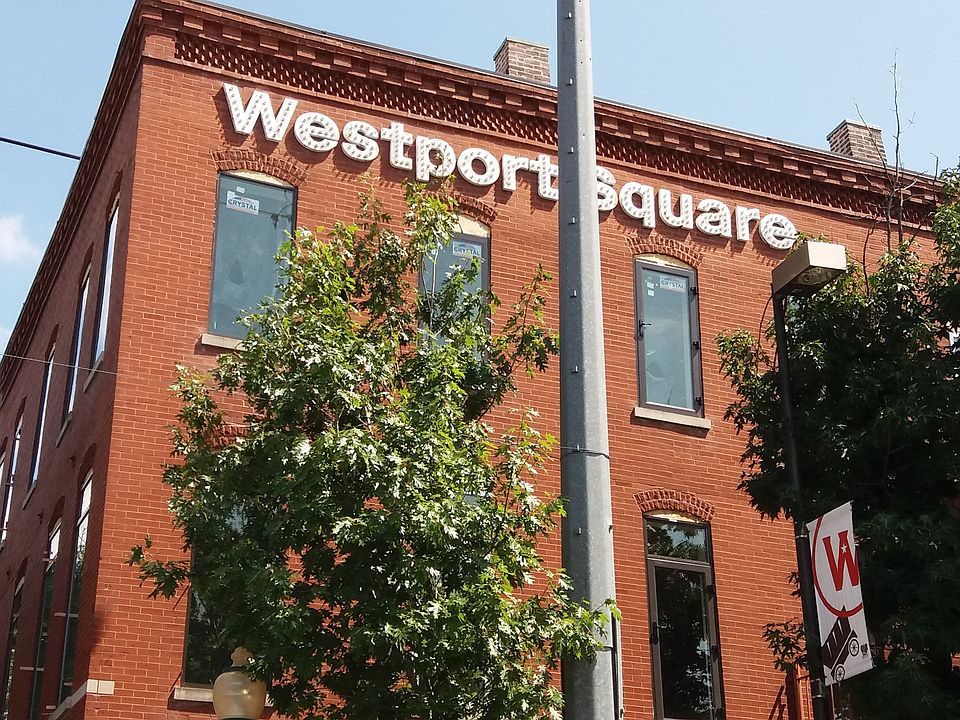 1830s HISTORIC WESTPORT BUILDING
