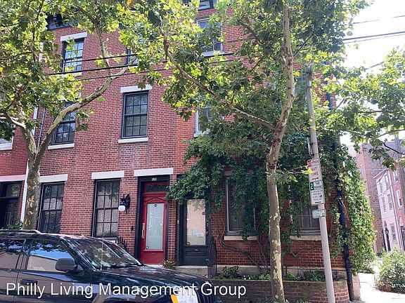 2nd image of 624 Catharine St