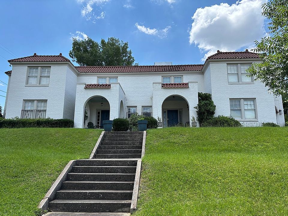 1802 is 2nd unit from right